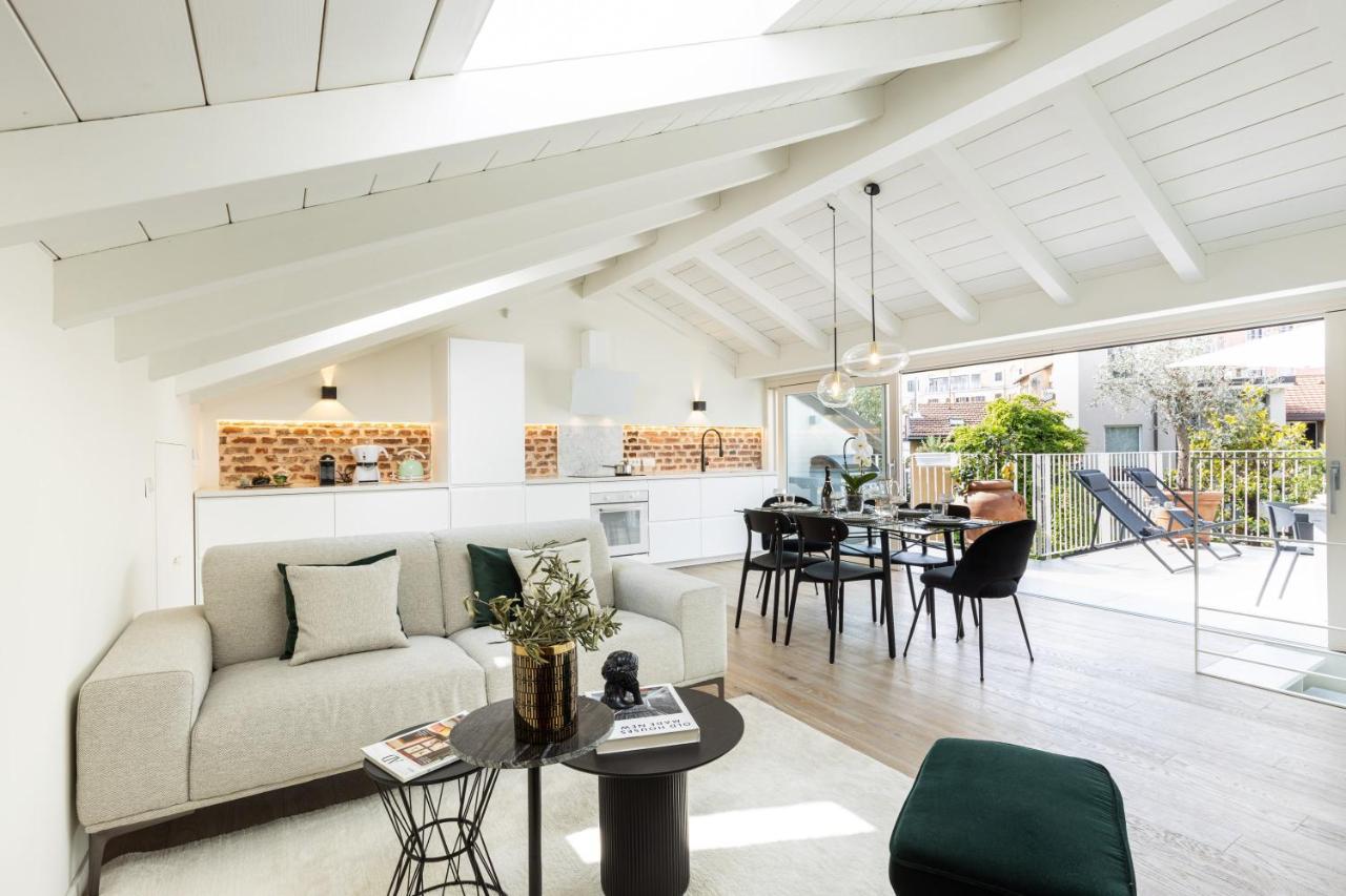*Villa Olivo*with private terrace&Jacuzzi + 3bedrooms Milano Esterno foto