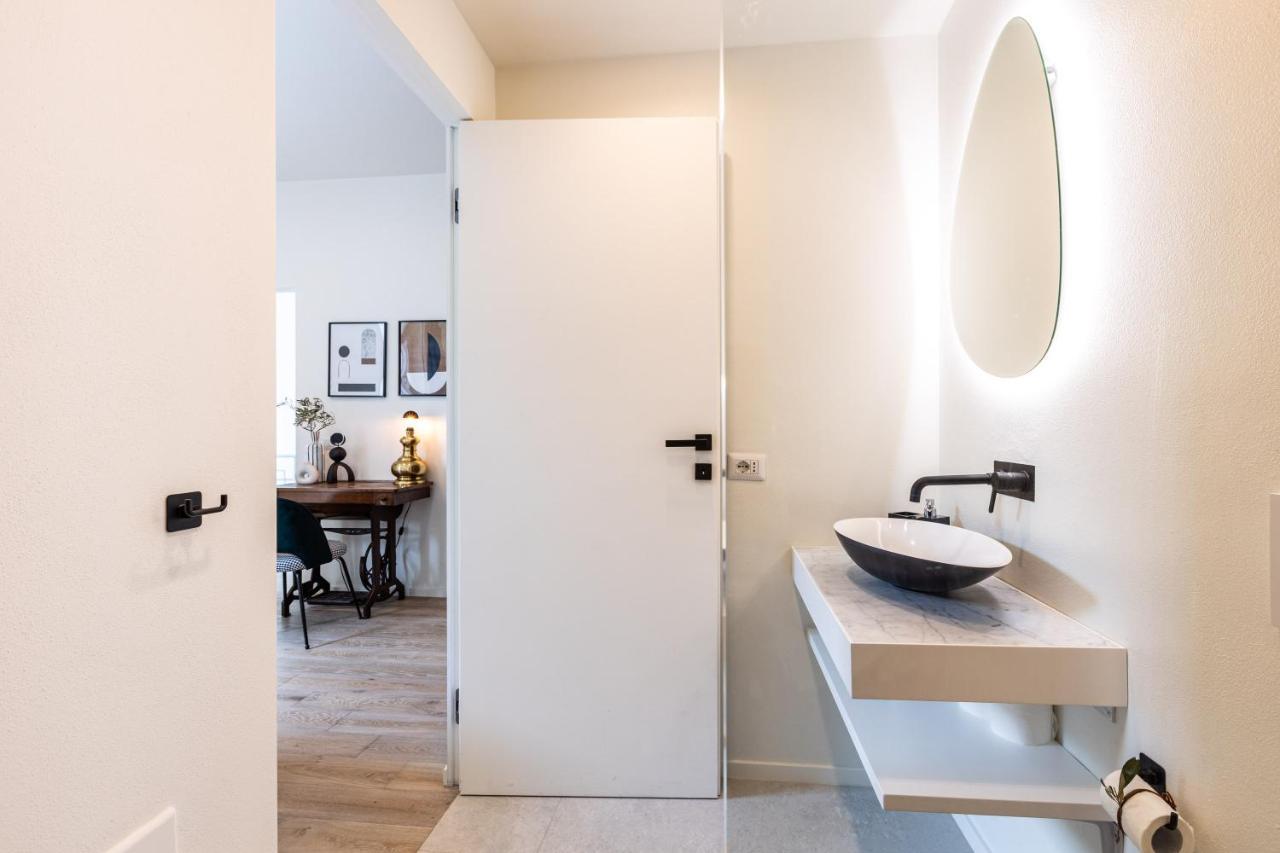 *Villa Olivo*with private terrace&Jacuzzi + 3bedrooms Milano Esterno foto